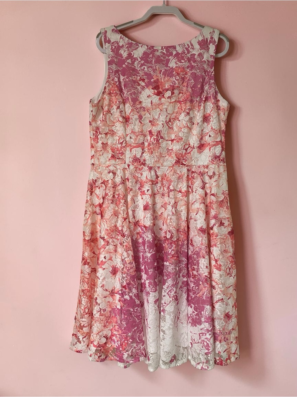 Danny & Nicole Ladies Floral Dress Size 18 EUC